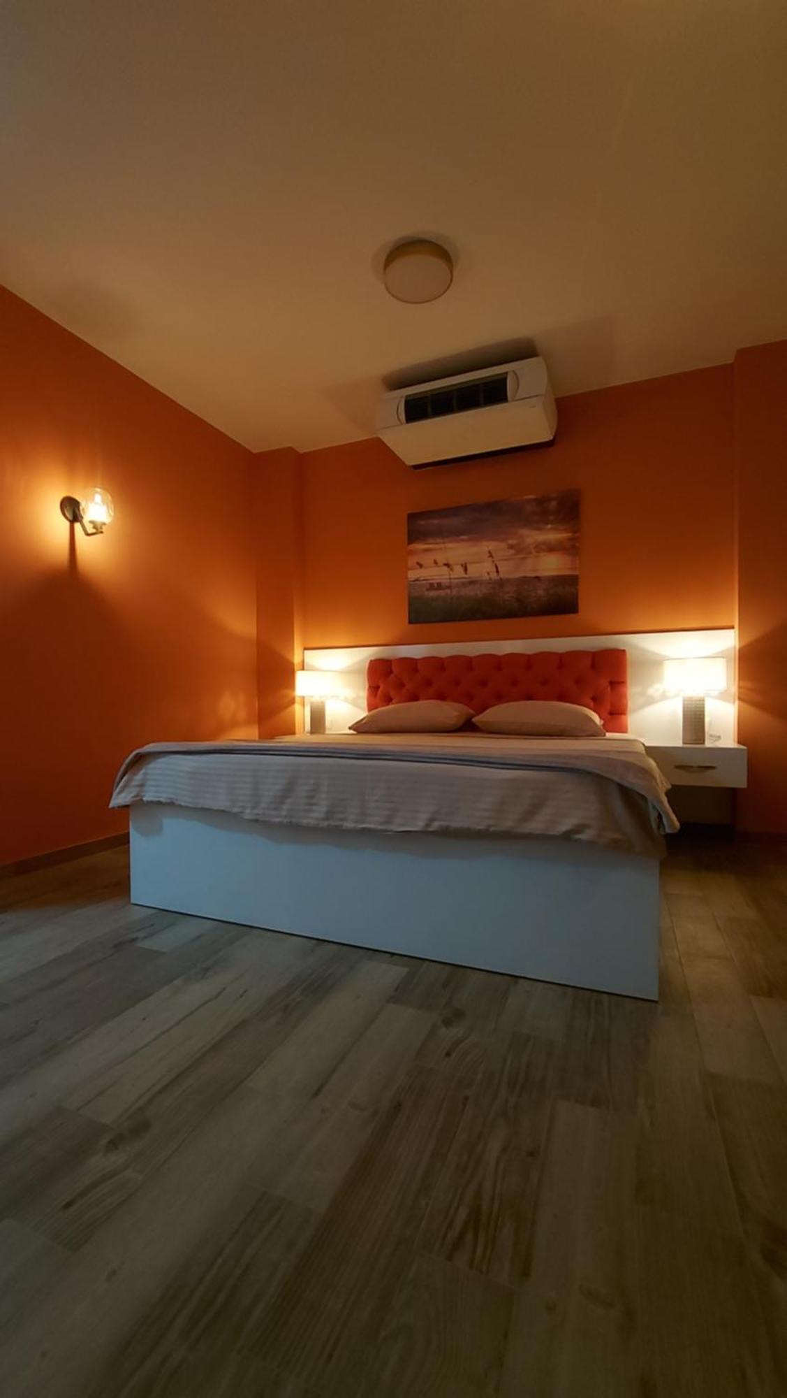 Pier 82 Apartments Ochrid Pokoj fotografie